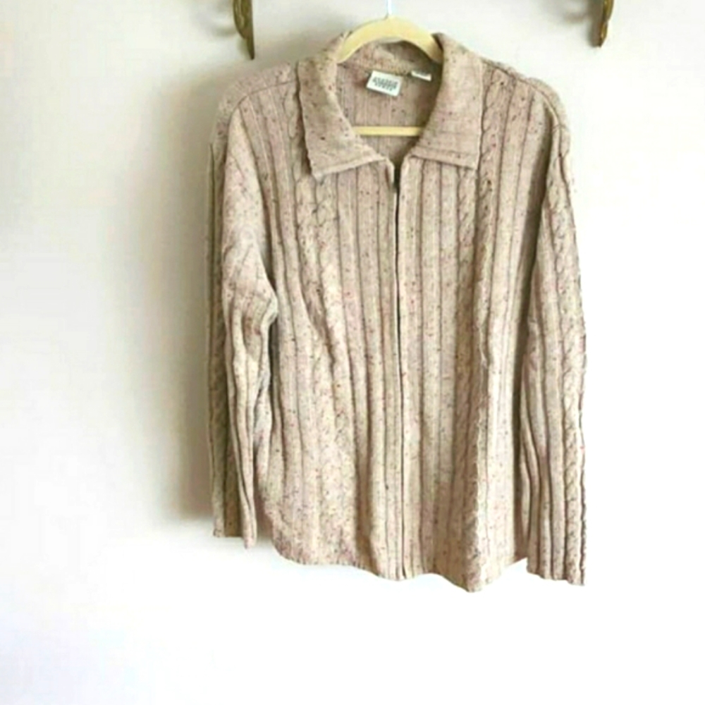 Classic Elements Womans Speckled Zip up Sweater